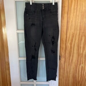 No Boundaries High rise/ sculpting skinny Jeans